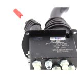 Manufacturer of XDF-3X 3 Spool Hydraulic Joystick Valves with 4.2 GPM Dual Control 6